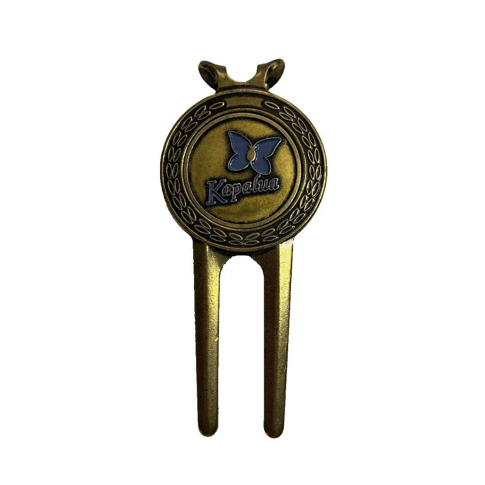 2X Vintage Kapalua Golf Club Maui Hawaii Divot Tool & Magnetic Coin Ball Marker